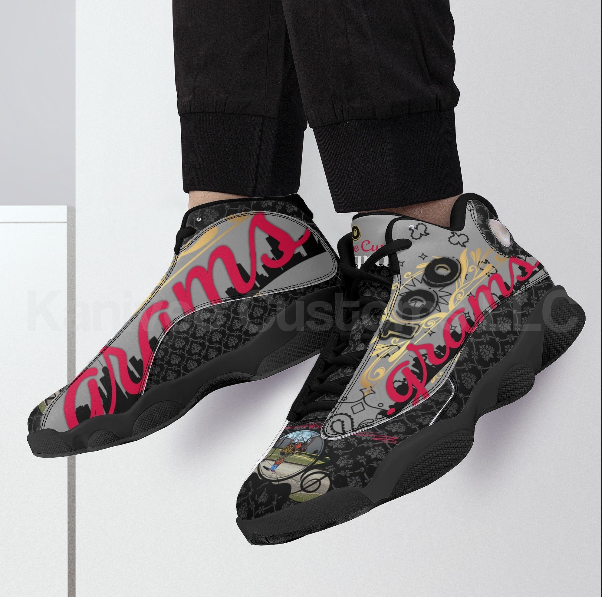 100.Grams Black Soles (Lv.1)